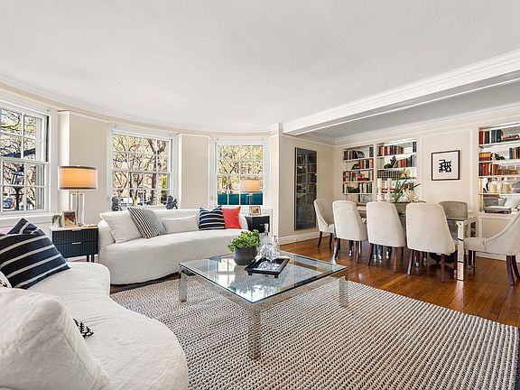 3rd image of 192 Commonwealth Ave APT 2