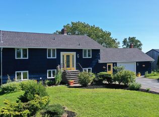 22 Oceanview Dr, Halifax, NS B3P2H3