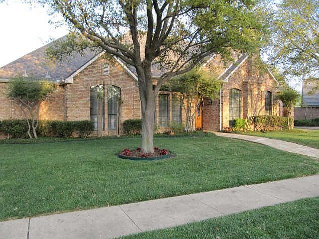 1st image of 1600 Leeward Ln