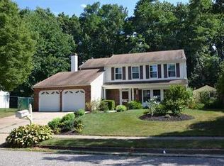 39 Lavender Dr, Edison, NJ