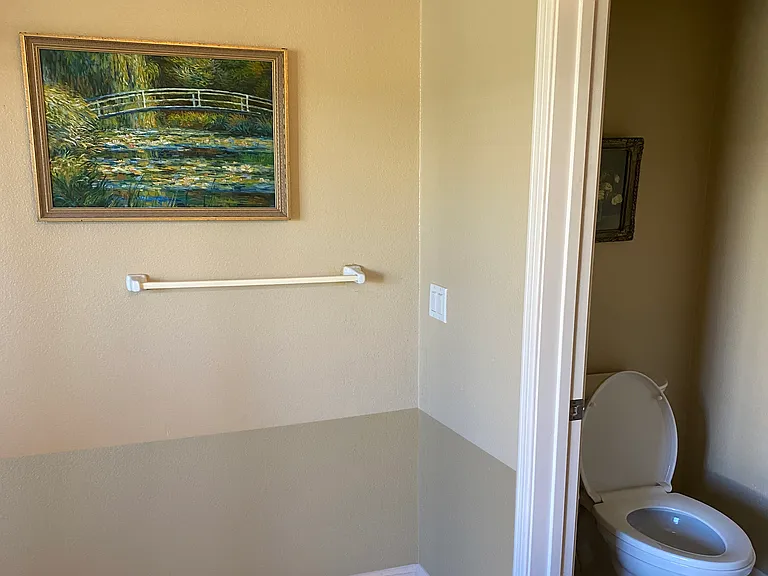 Master bathroom B