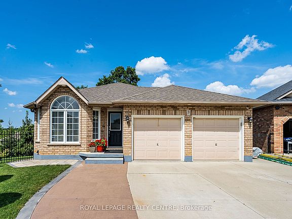2nd image of 3 Vineberg Dr