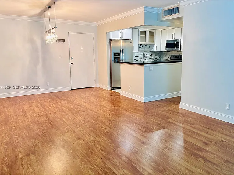 700 SE 2nd Ave #315 — Photo 5