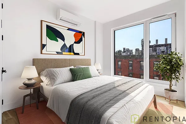Bedroom, photo 1
