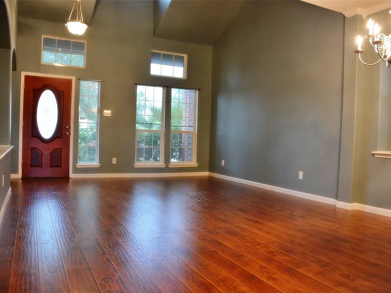 12802 Mills Trail Ln — Photo 2