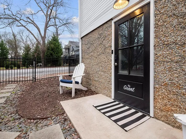 383 Park Ave SE #3 — Photo 17