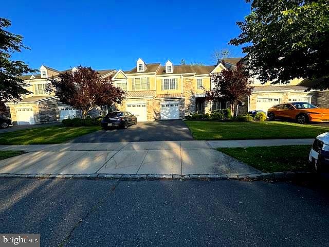 1st image of 11 Tree Swallow Dr