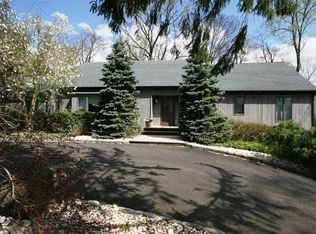 61 Highlands Ave, Springfield, NJ 07081