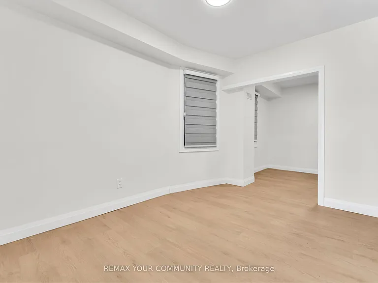 1822 Saint Clair Ave W #B — Photo 6
