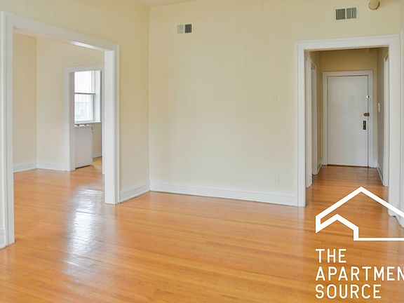 5th image of 4923 N Hermitage Ave