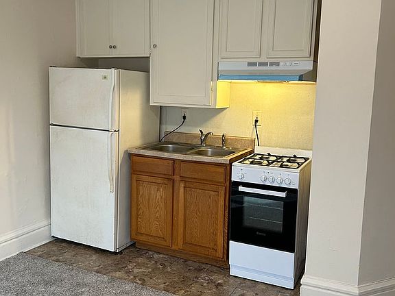 5th image of 400 Kendall Pl APT 3