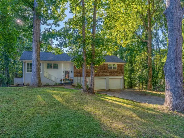218 Lakewood Dr, Spartanburg, SC 29302