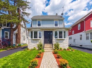71 Leslie St, East Orange City, NJ 07017