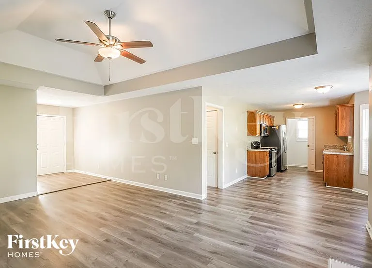 6009 Pleasant Hill Dr — Photo 3