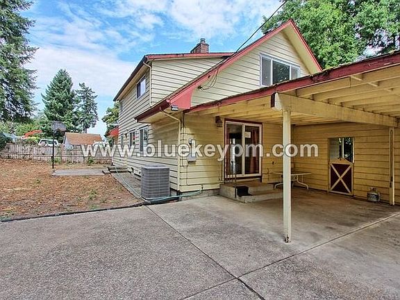 2nd image of 13258 Clackamas River Dr