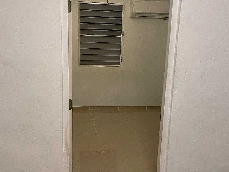 Unit Photo