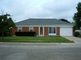 424 Arnold Ave, Romeoville, IL 60446