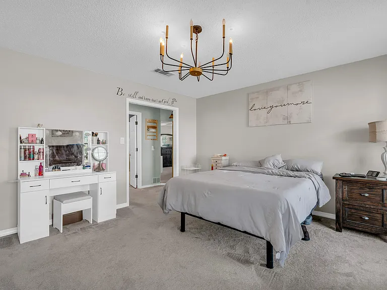 313 Hillfield Cv — Photo 34