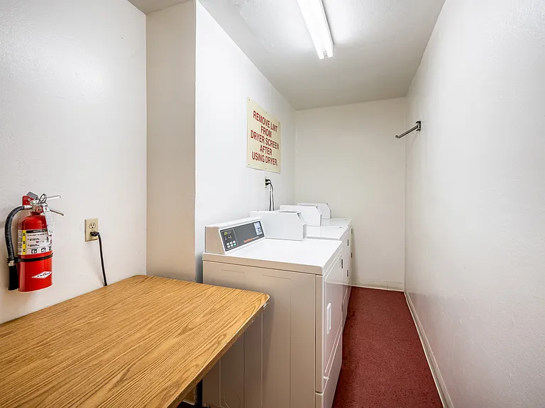 125 N Allen Ave #203 — Photo 22