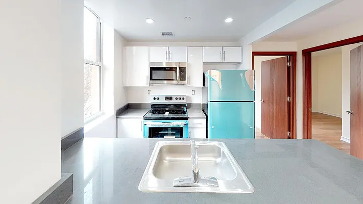 Rented by Metro Garden Realty NYC | media 37
