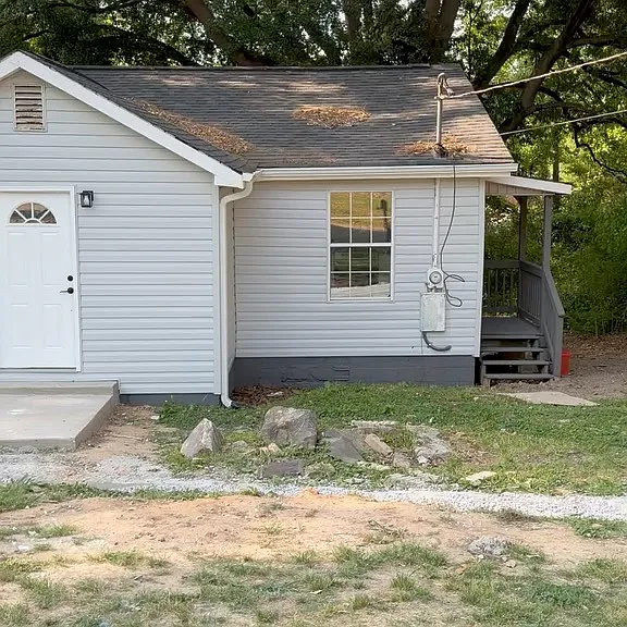 506 Sycamore Ave — Photo 2