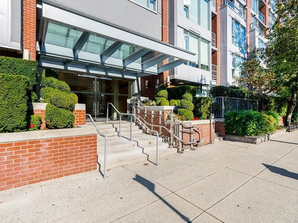 1133 Homer St #804, Vancouver, BC V6B 0B1