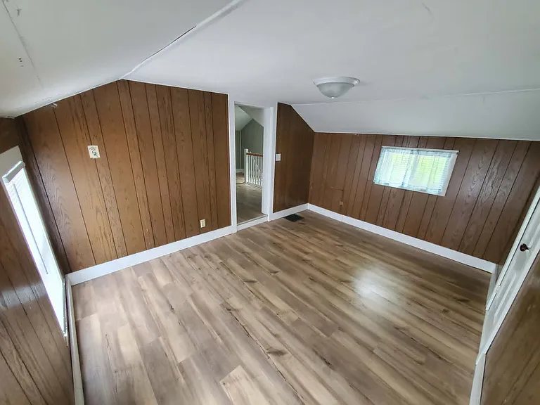 208 W Candise St — Photo 35