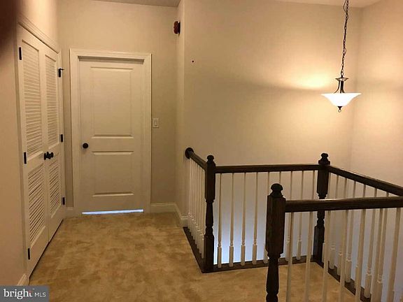 4th image of 63 Lila Ln
