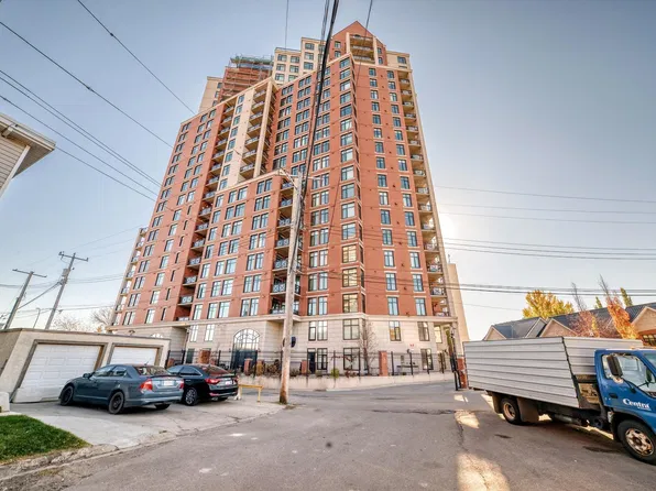 9020 Jasper Ave NW #103, Edmonton, AB T5H 3S8