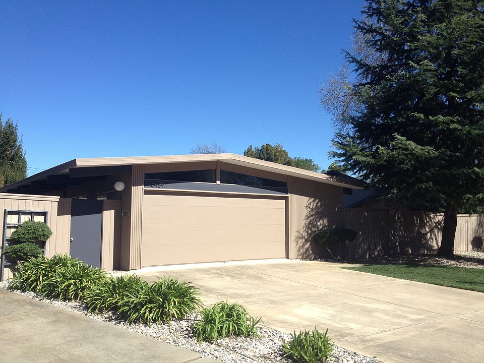 1st image of 6489 S Land Park Dr