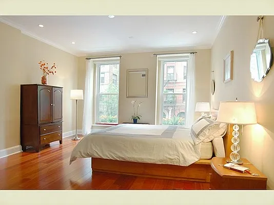 Sold by Stribling | media 5