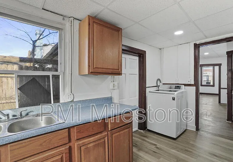 218 N College St — Photo 12