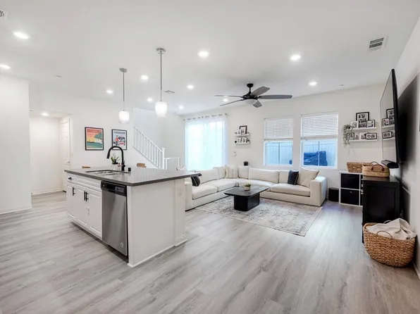 1374 Palo Verde Way, Vista, CA 92083