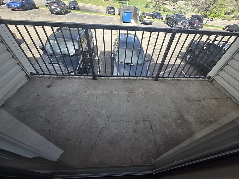 1300 Golden Cir #210 — Photo 8