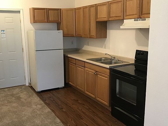 5th image of 2803 W Superior St #307
