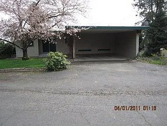 500 Hillcrest Rd photo 1