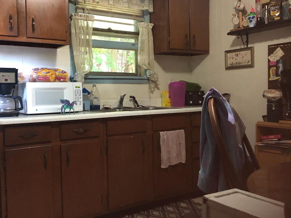 2nd image of 501 2nd St