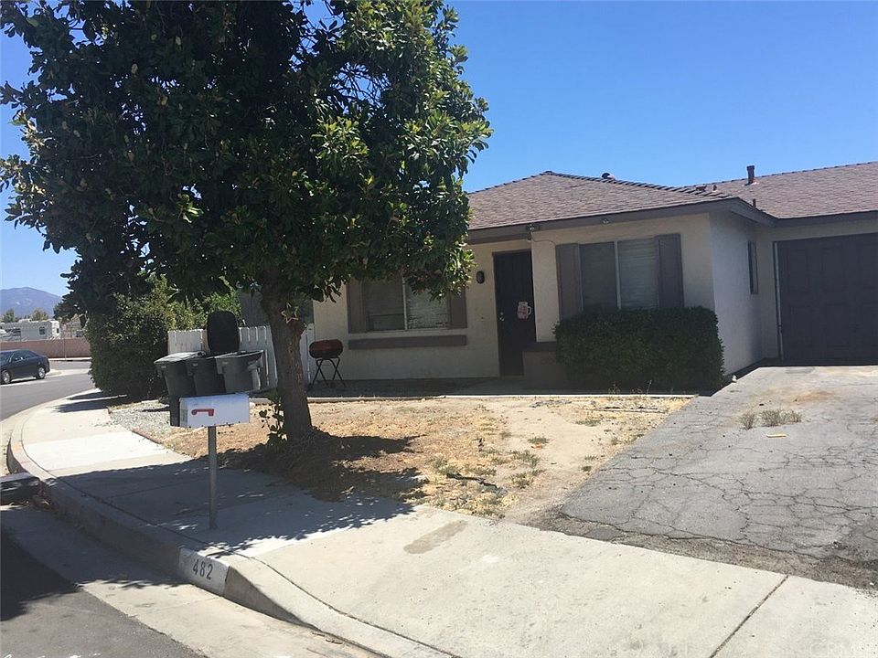 1st image of 482 El Monte St