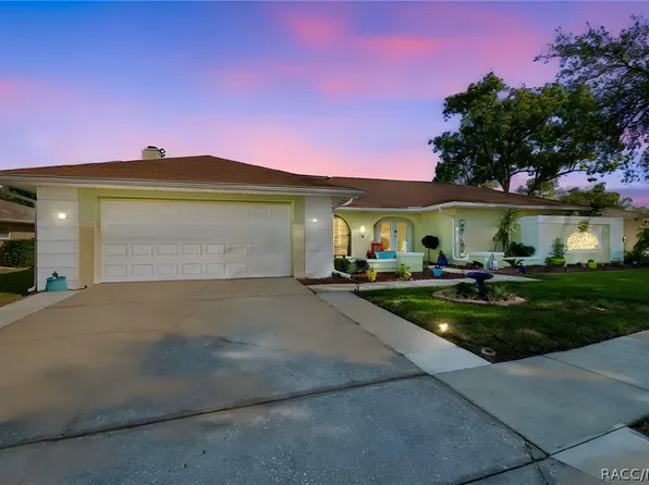 8930 Brooker Dr, New Port Richey, FL 34655