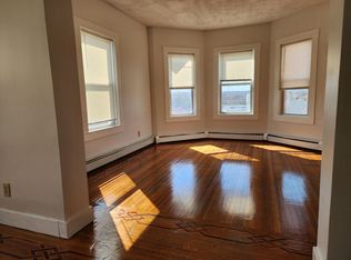 13 Greenwood St FLOOR 3, Providence, RI 02909