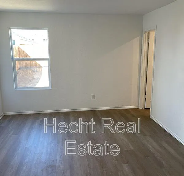 2906 Green Finch — Photo 13