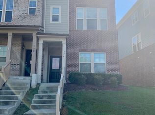 574 Village Loop Dr, Apex, NC 27502