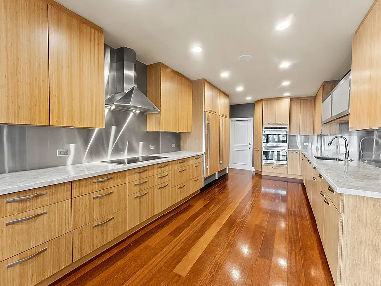 3 Isla Bahia Dr — Photo 14