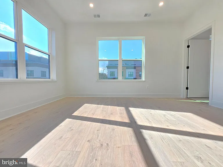 2106 Tysons Ridgeline Rd — Photo 19