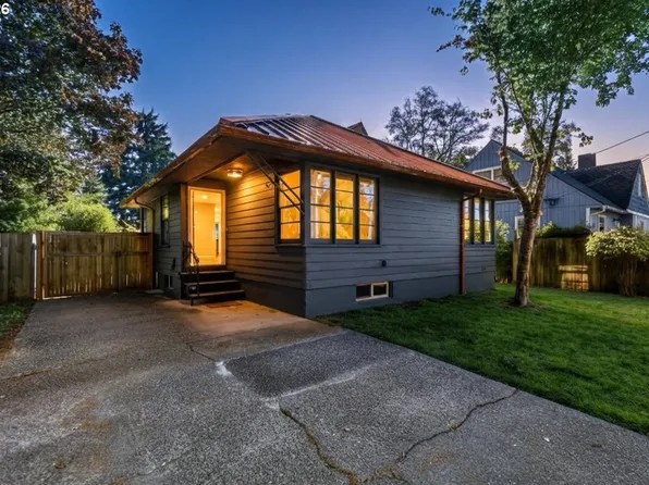 4415 NE Valley View Ln, Vancouver, WA 98663