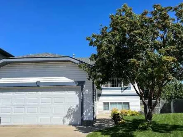 58 E Linn Close, Red Deer, AB T4R 2T5