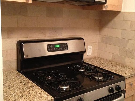3rd image of 148 E 38th St APT 3