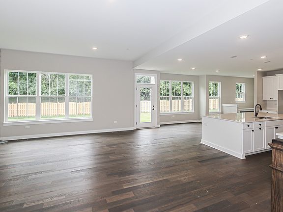 5th image of 1331 Blackberry Ct Lot 8