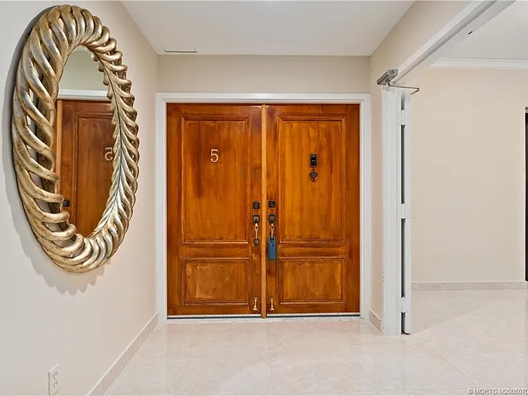 9960 S Ocean Dr #Penthouse 5 — Photo 24