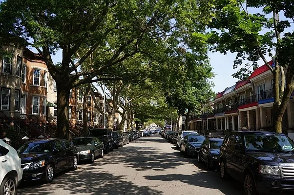 Rented by MNS | media 13